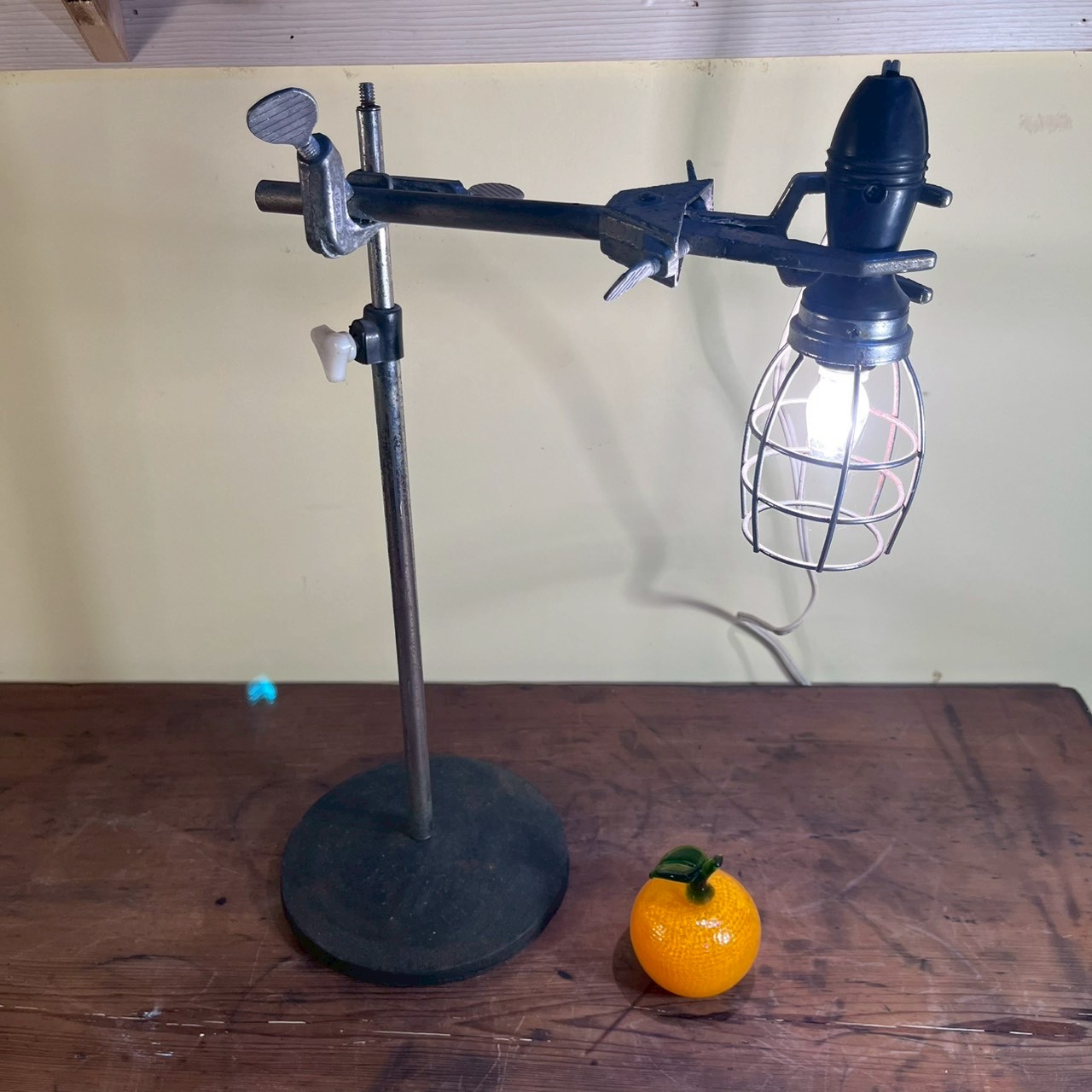 Handmade desk or bedside lamp 手工製桌燈/床頭燈